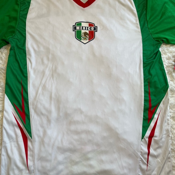Jersey Mexico soccer size Medium - Picture 2 of 5